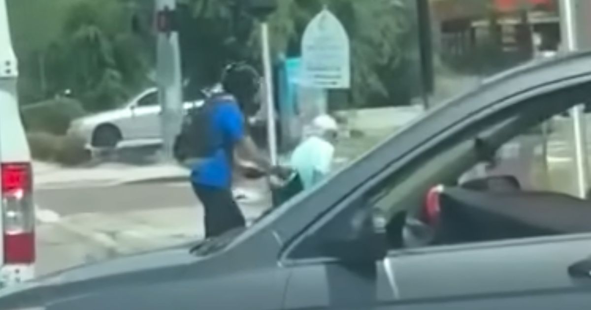 motorcyclist act of kindness