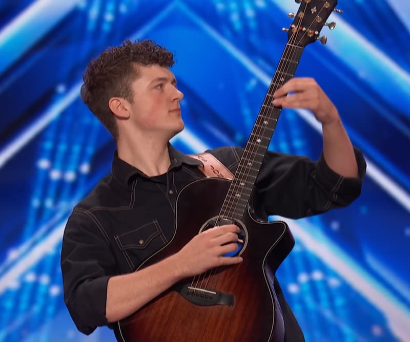 silas luke jones guitarist agt