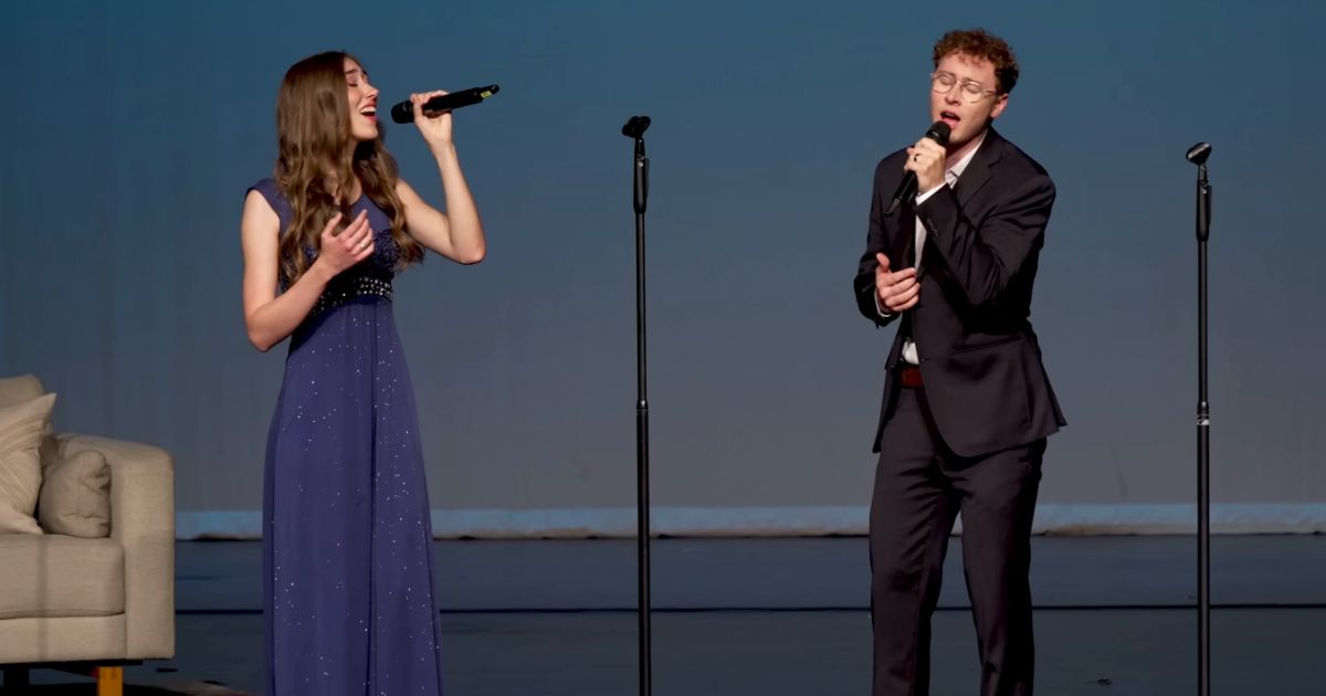 siblings sing the prayer life in 3d