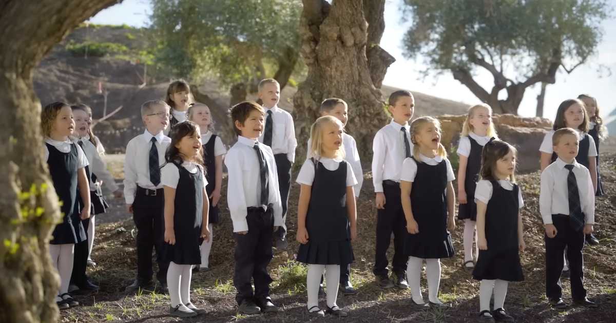 choir singing gethsemane