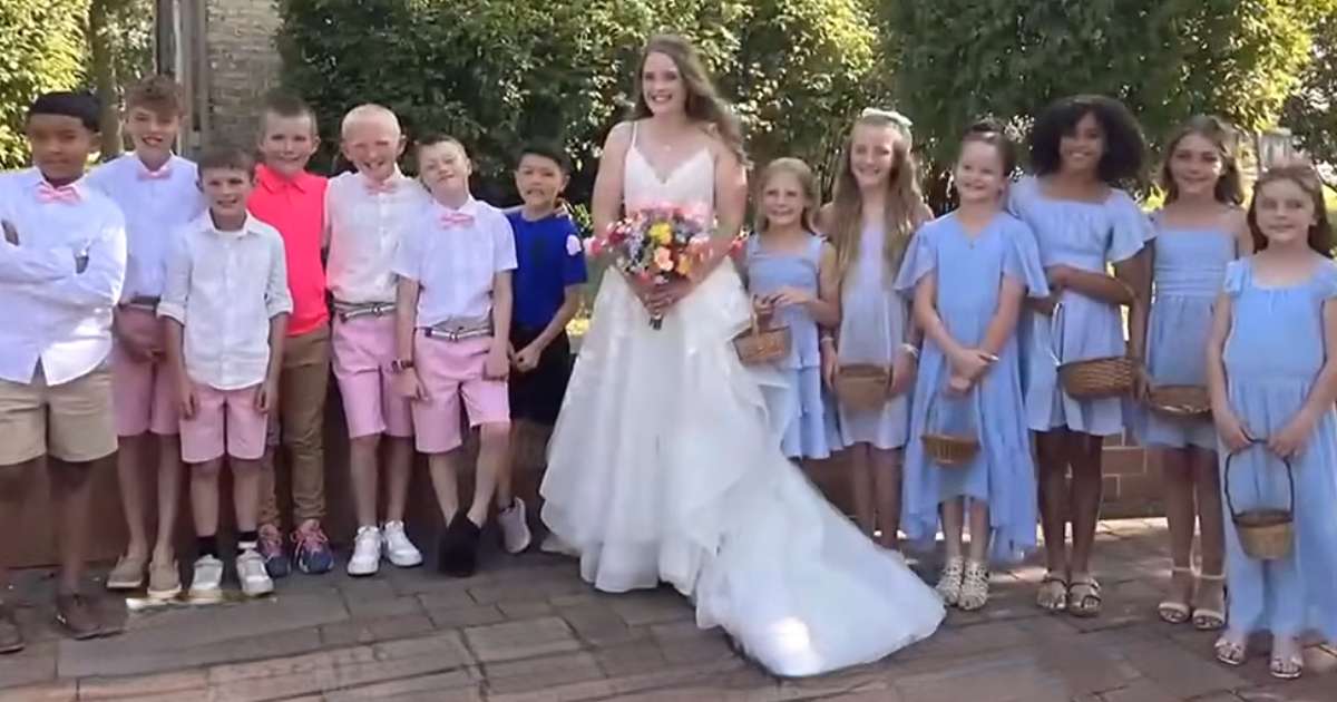 teacher invites students to wedding