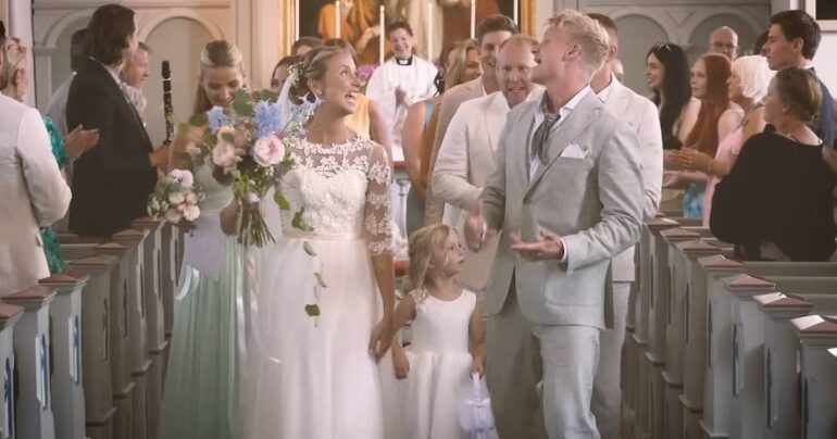 wedding worship flash mob