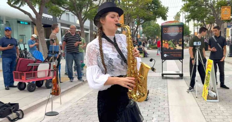 holy forever saxophone avelina kushnir