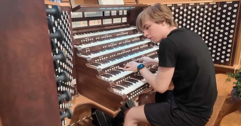 brody bett what a friend we have in jesus pipe organ
