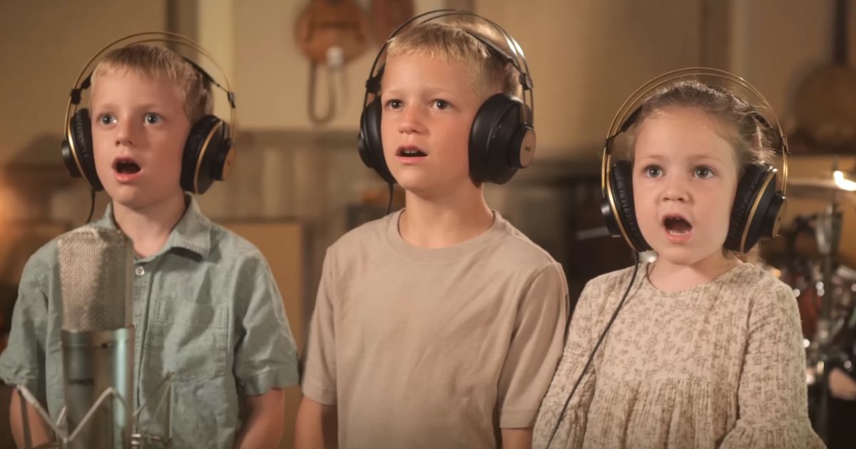 sounds like reign goodness of god cover